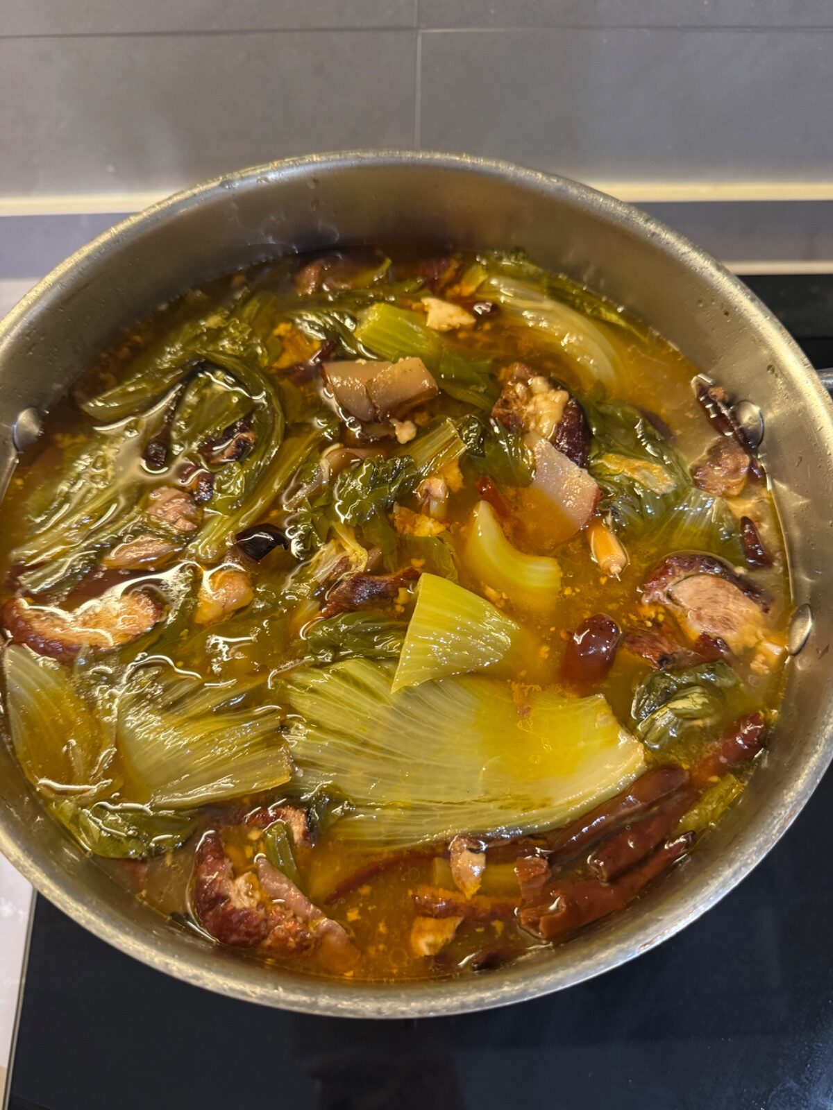 Chinese Mustard Greens Soup with Leftover Roast Duck (芥菜汤)